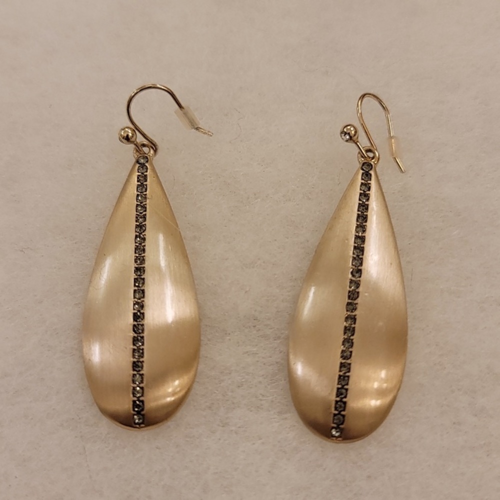 Kenneth Cole Brushed light gold tone earrings with CZ detail